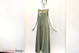 Round neck dress with confederate rose embroidery